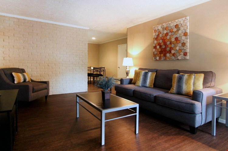 Waters of Winrock Apartments Image 17