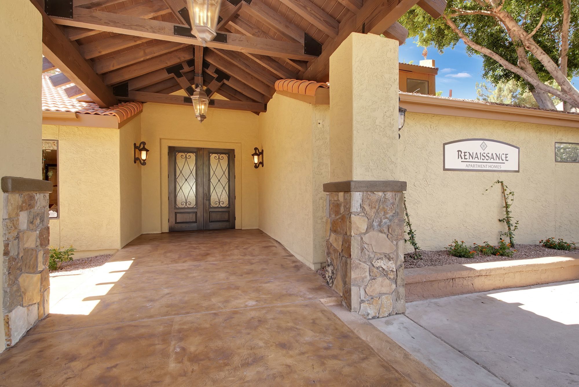 Renaissance Apartment Homes Image 11