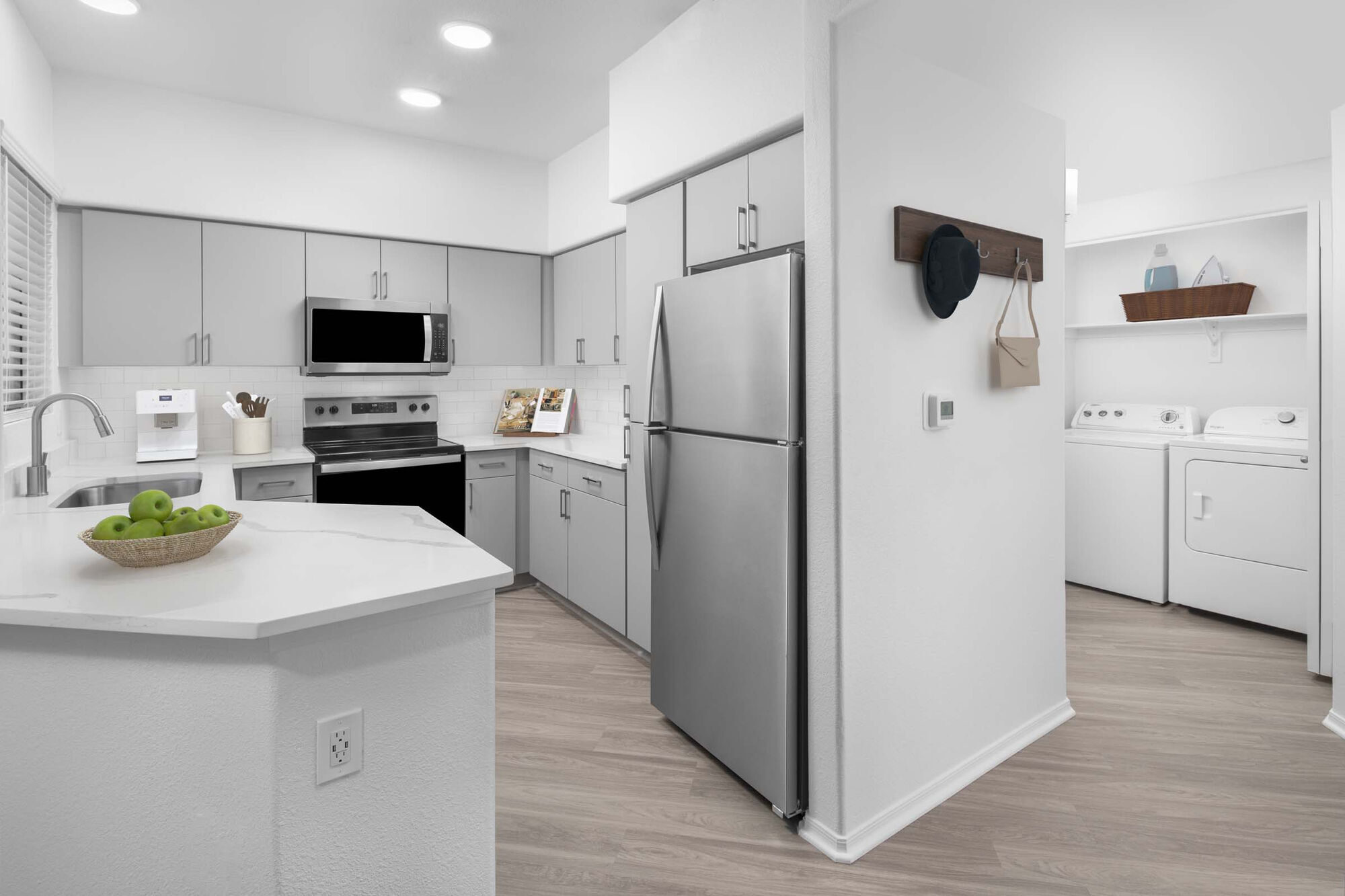 Camden Montierra Image 3