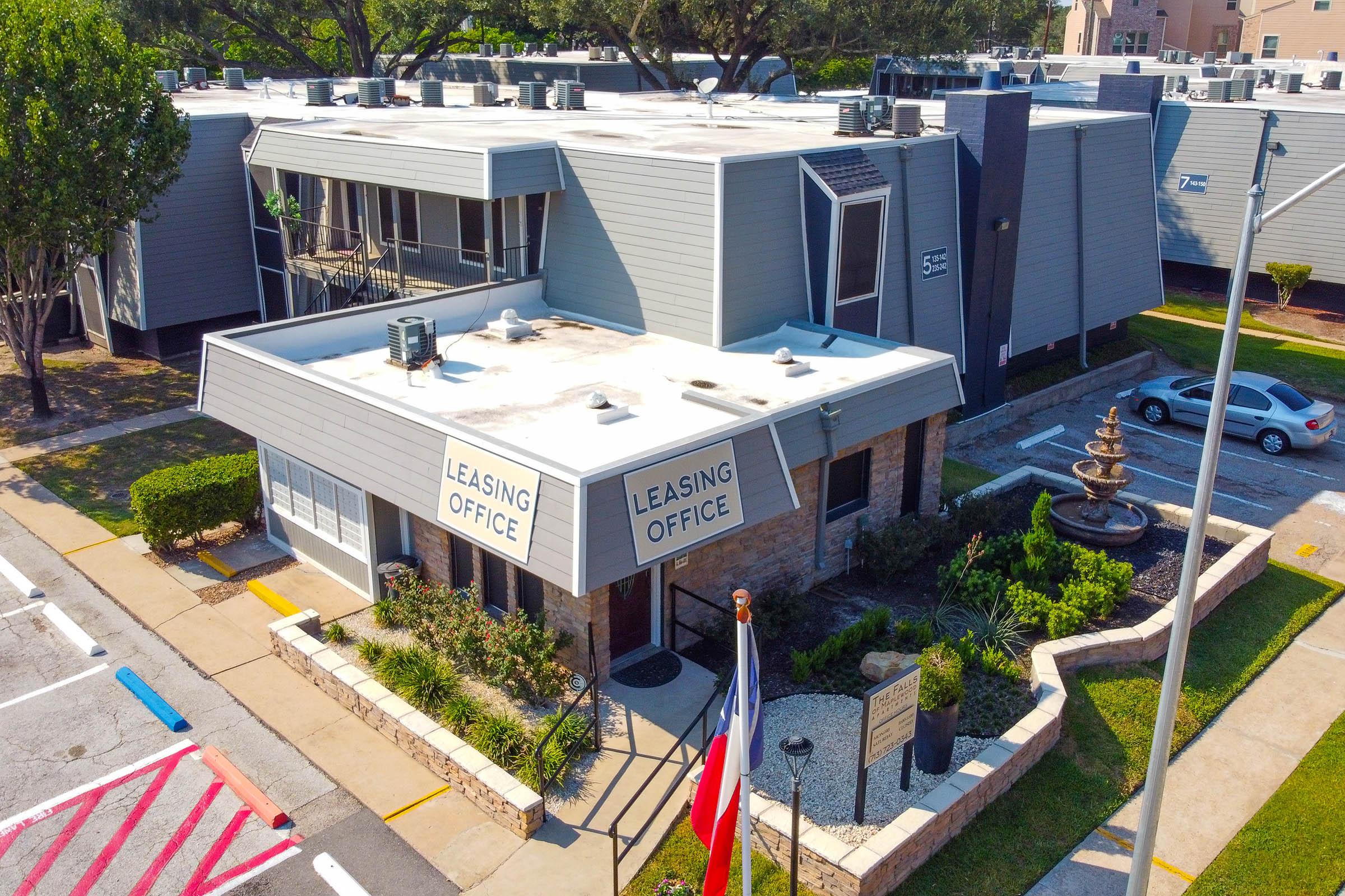 Falls of Maplewood Image 4