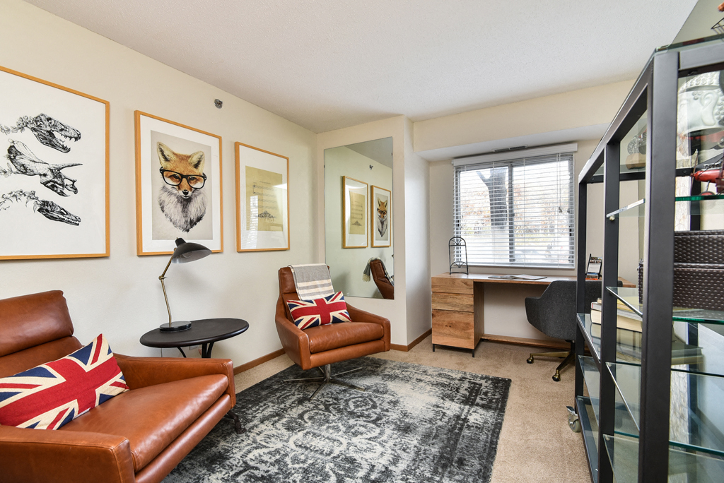 Minnetonka Hills Apartments Image 1