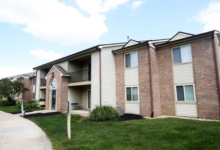 Walnut Manor Image 1