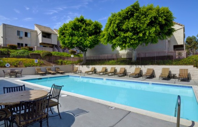 Skyline Apartments Image 3