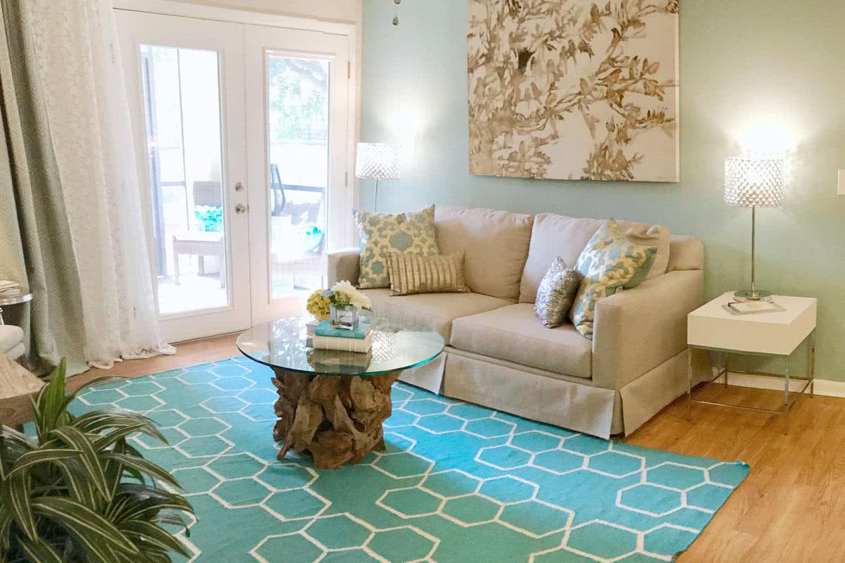 Split floor plan living rooms are great for entertaining!  Youâ€™ll love our spacious floor plans with open access to your screened-in patio.