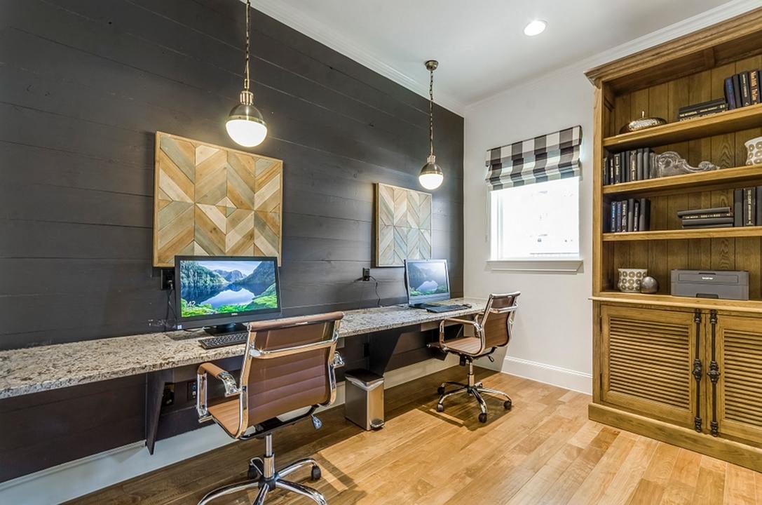 Berkshire Creekside Image 10