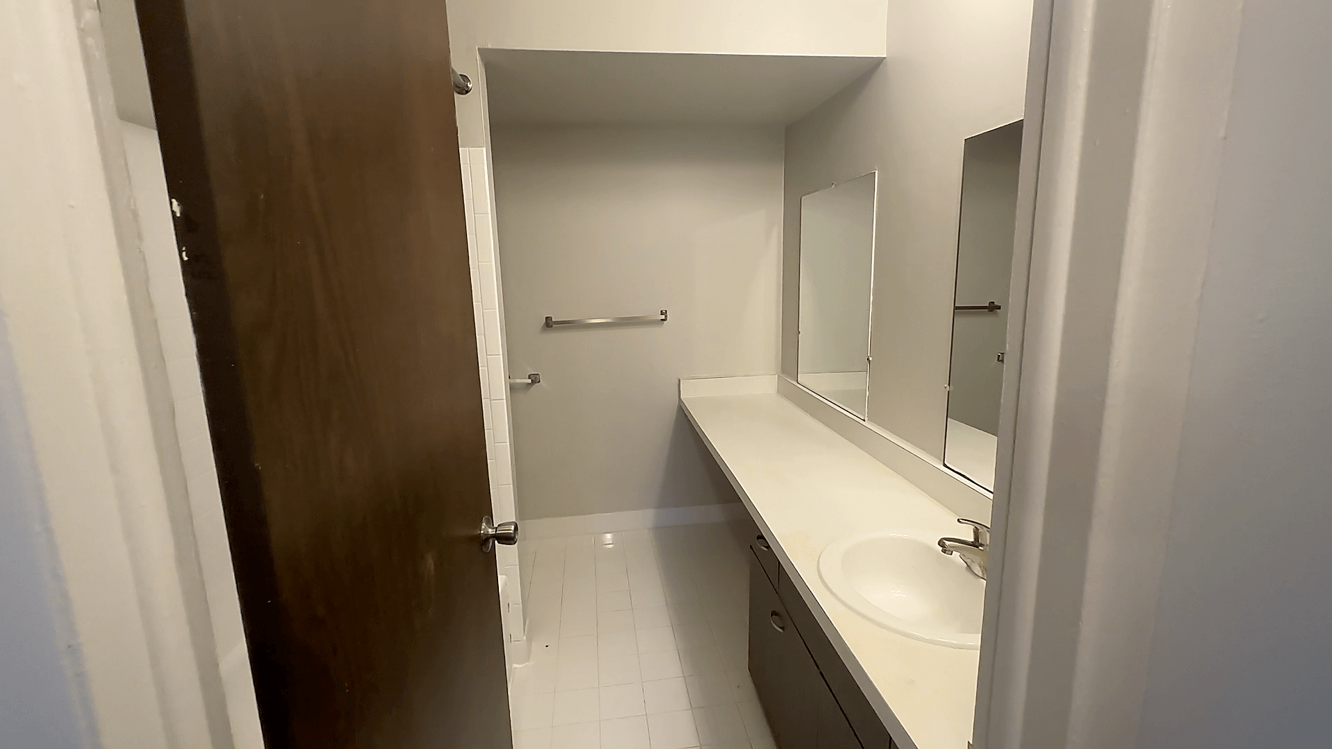 Knottingham Apartments Image 2