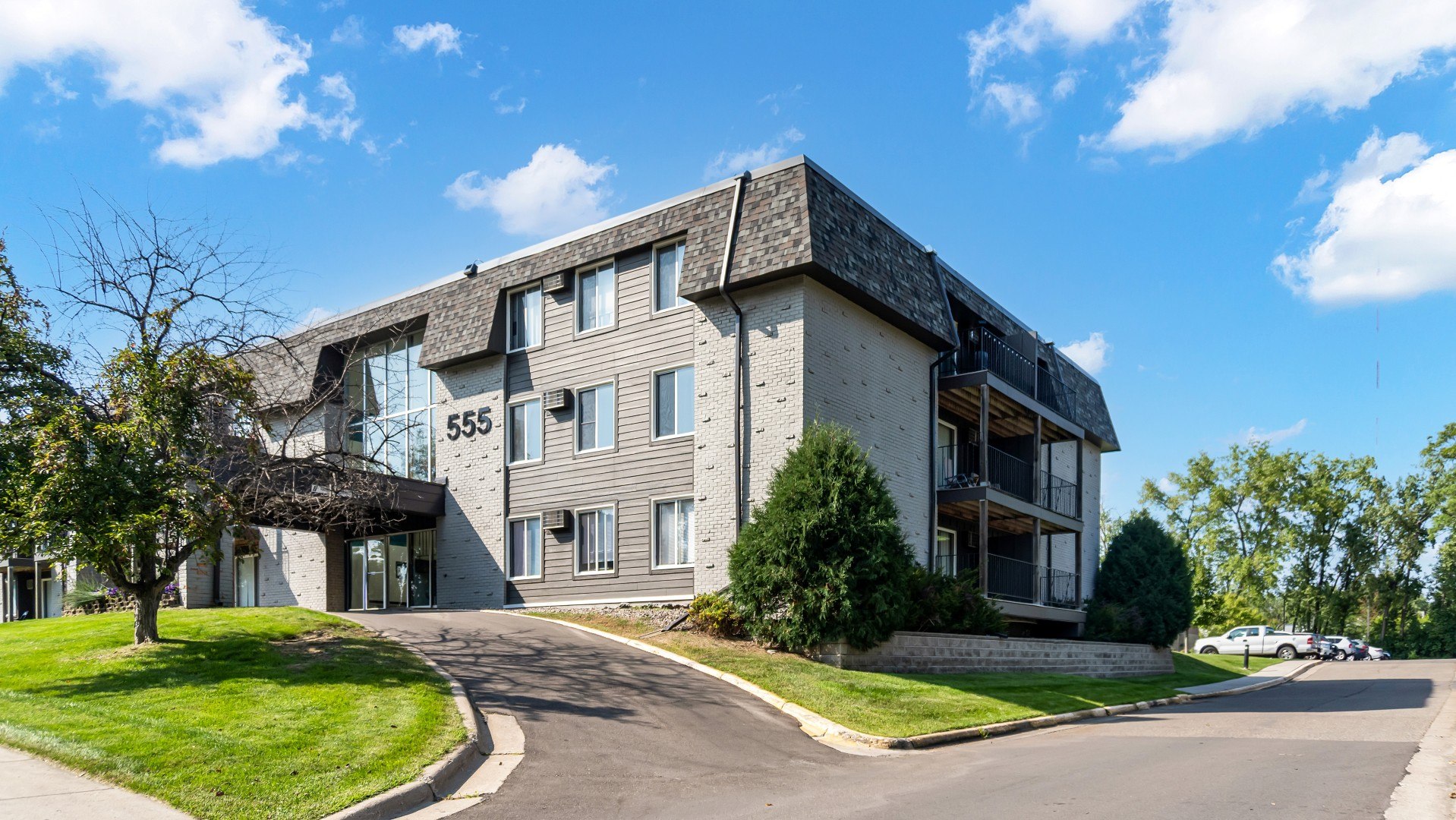 Shoreview Grand Image 28