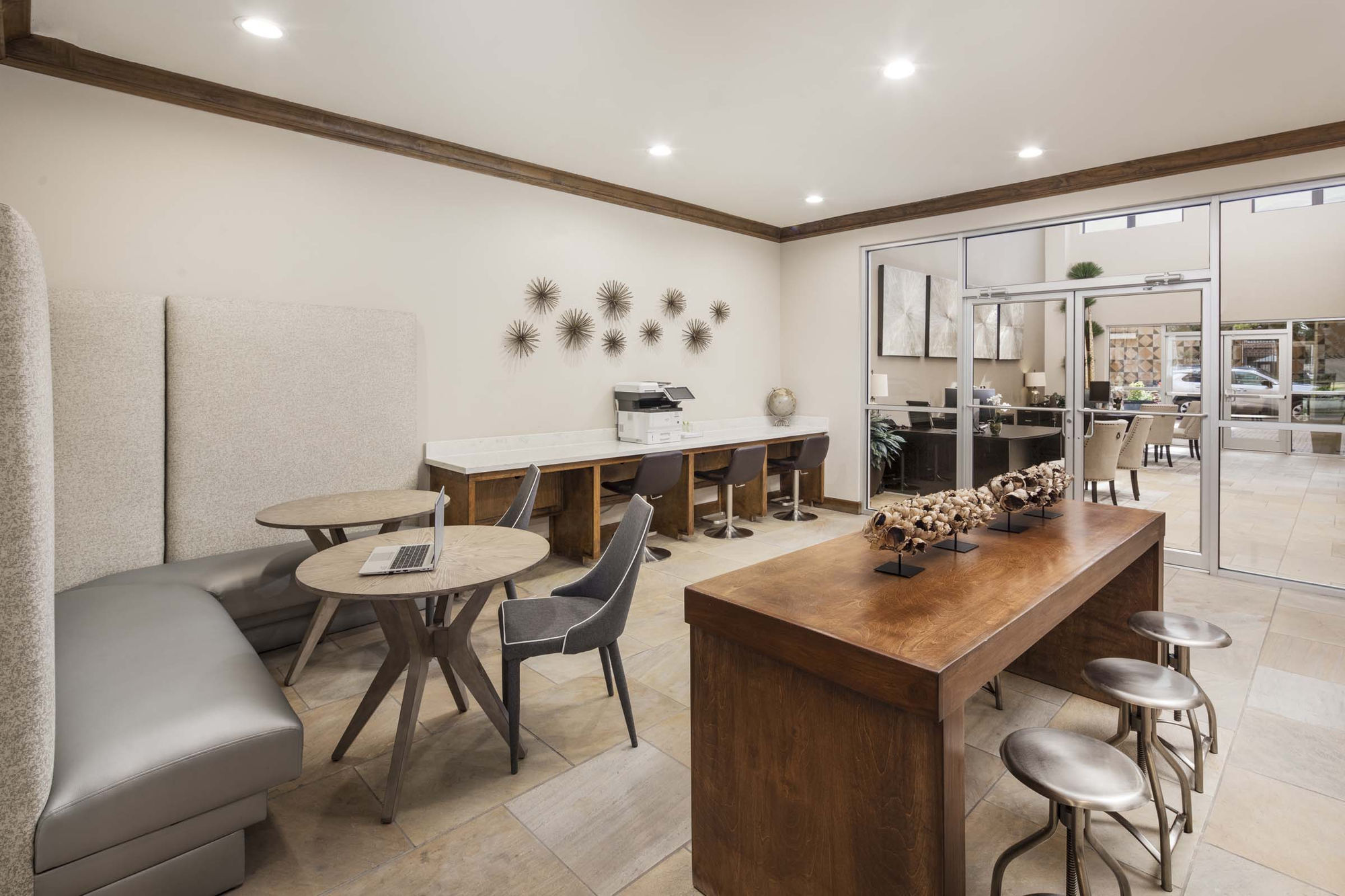 Camden Plaza Image 23