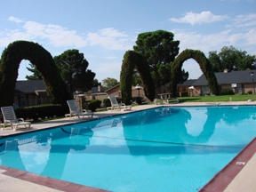 La Plaza Apartments Image 5