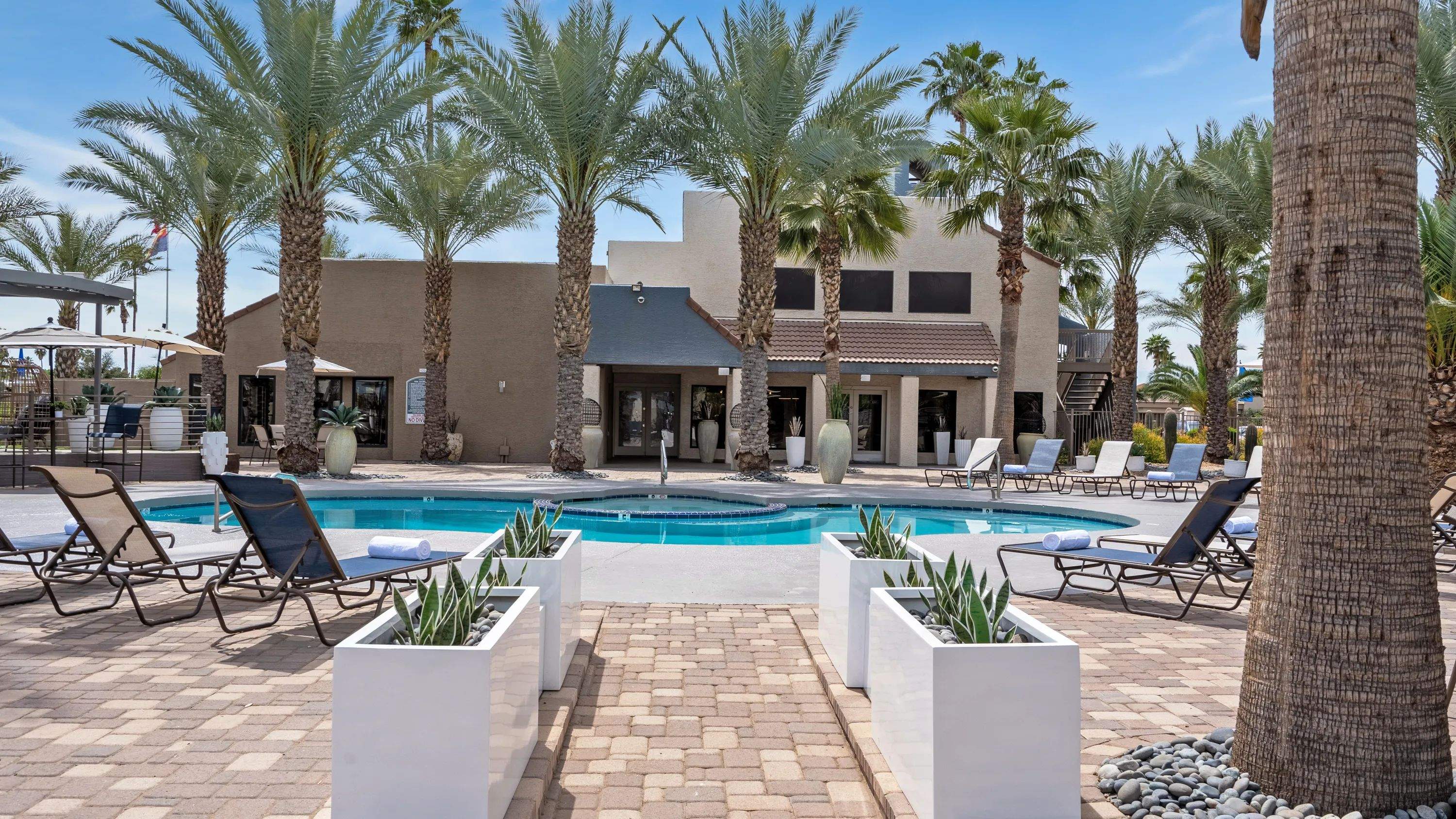 Take a break from the scorching Arizona heat and pamper yourself with our opulent poolside luxuries, meticulously crafted for resident refreshment and elevated living.