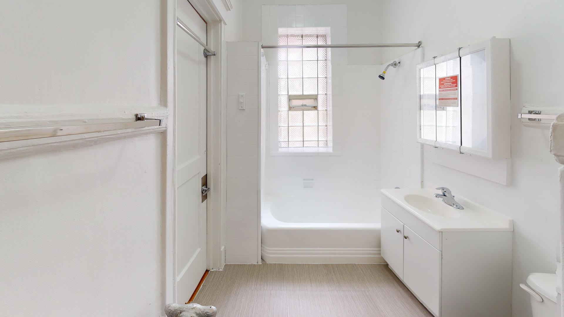 1358 E 58th Street Image 13