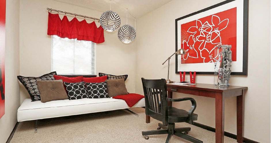 Kensington Woods Apartments Image 17