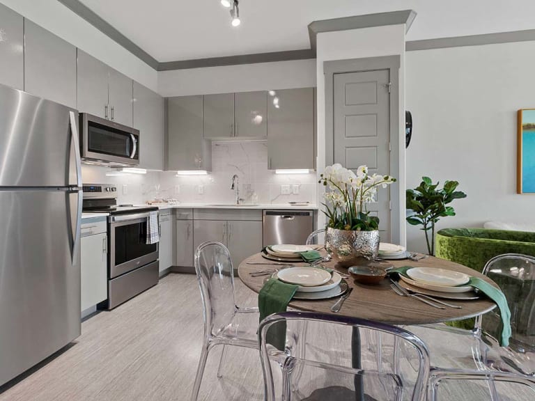 Reveal Skyline Image 27