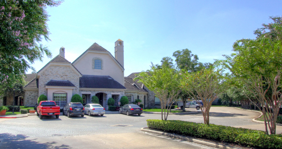 Village on the Parkway Apartments Image 30