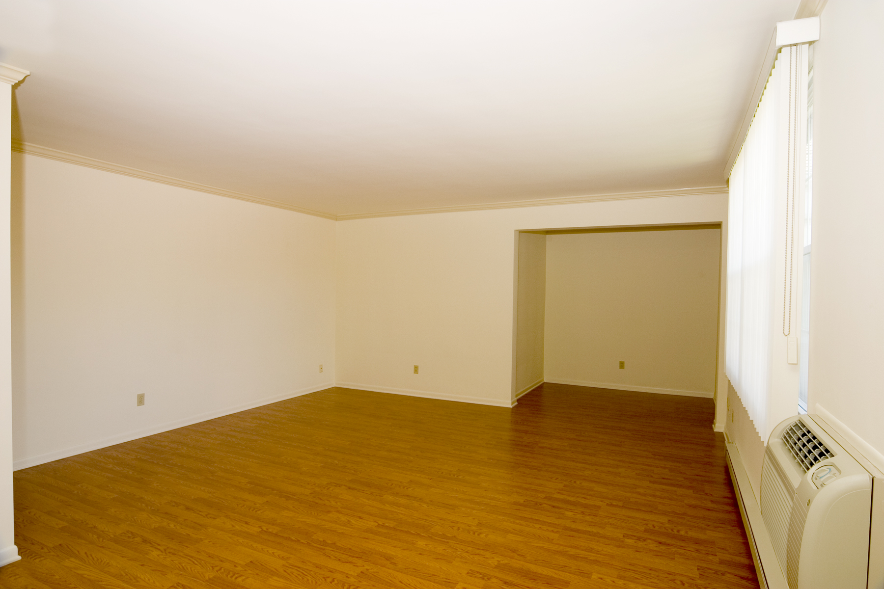 Uptown Shaker Image 4