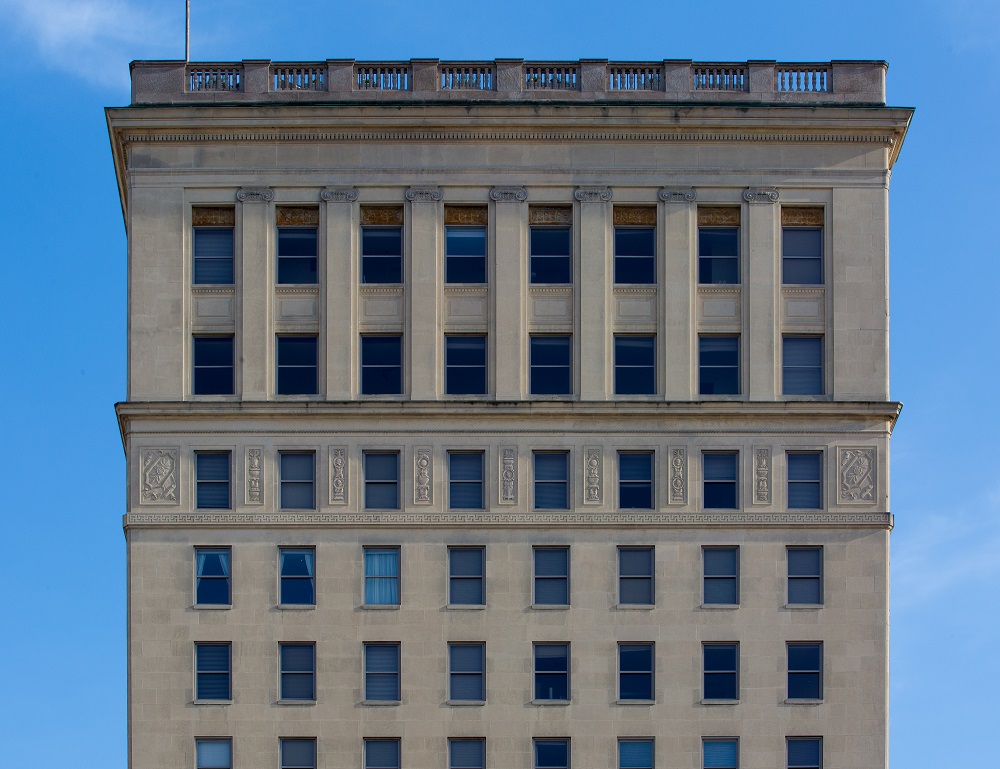 The Reserve at 4th and Race Image 1