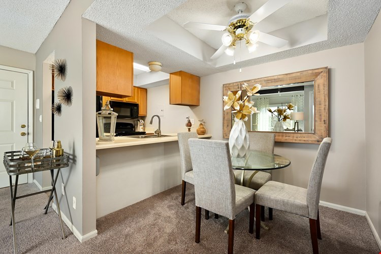 Hunters Pointe Image 8