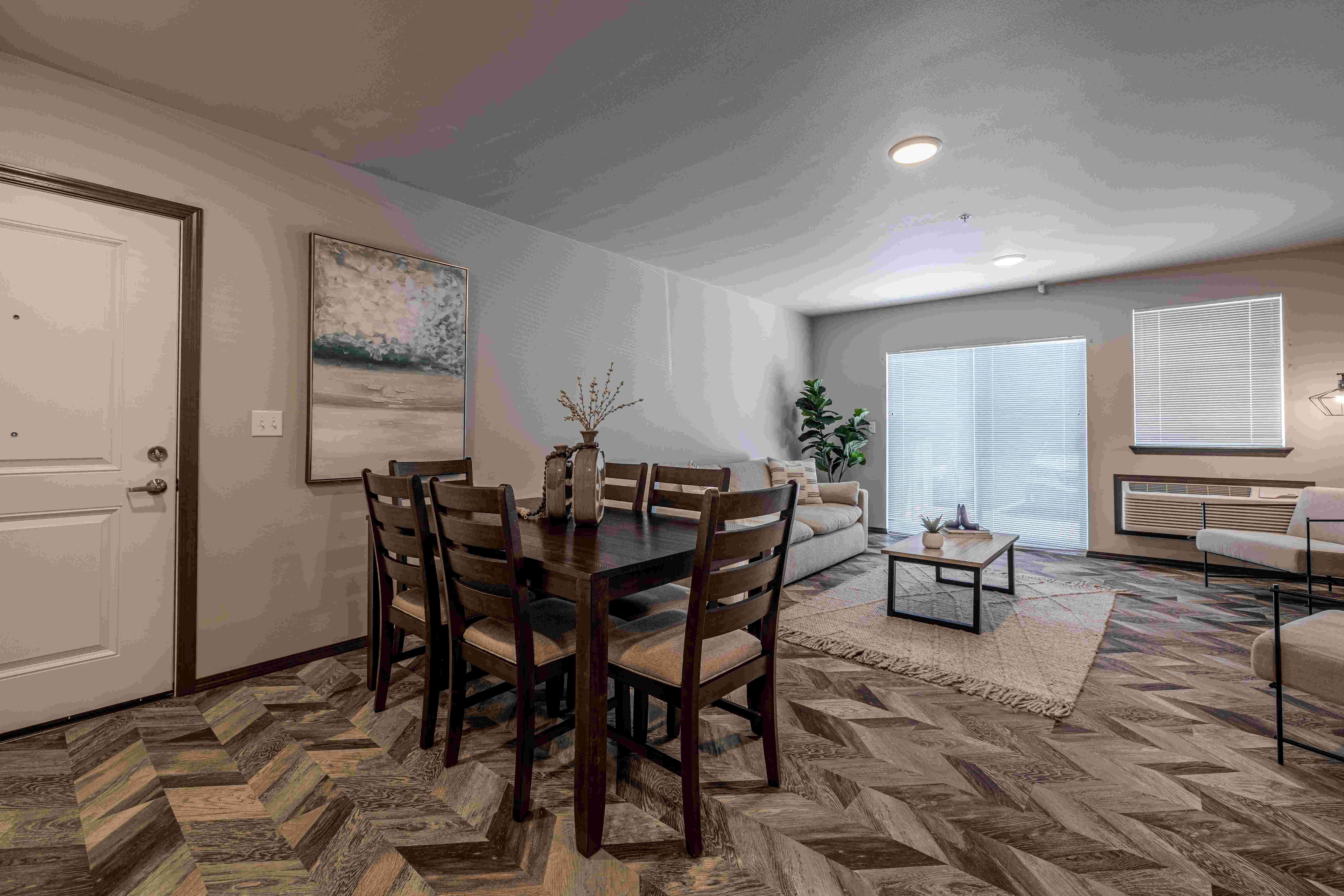 Pioneer Apartments Image 6
