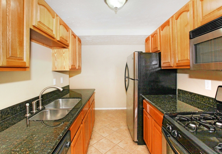 Peaks at Waters Edge Image 7