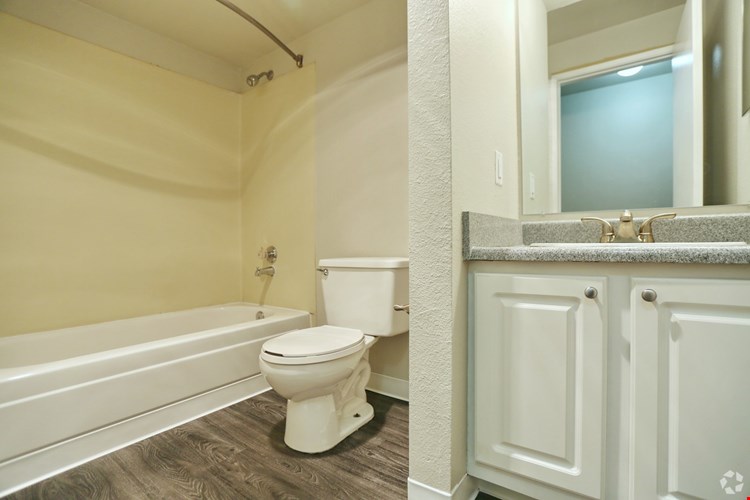 Apartments At Centrepointe Greens Everett