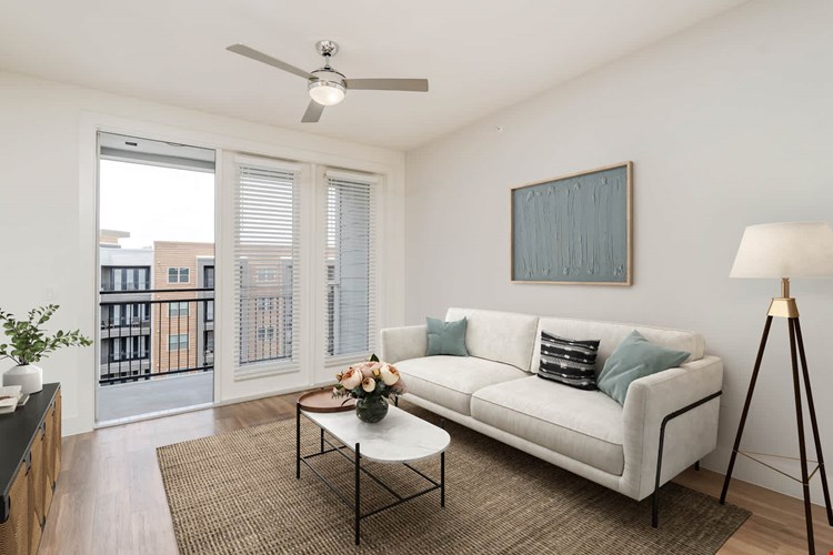 Olivian at the Realm Image 34