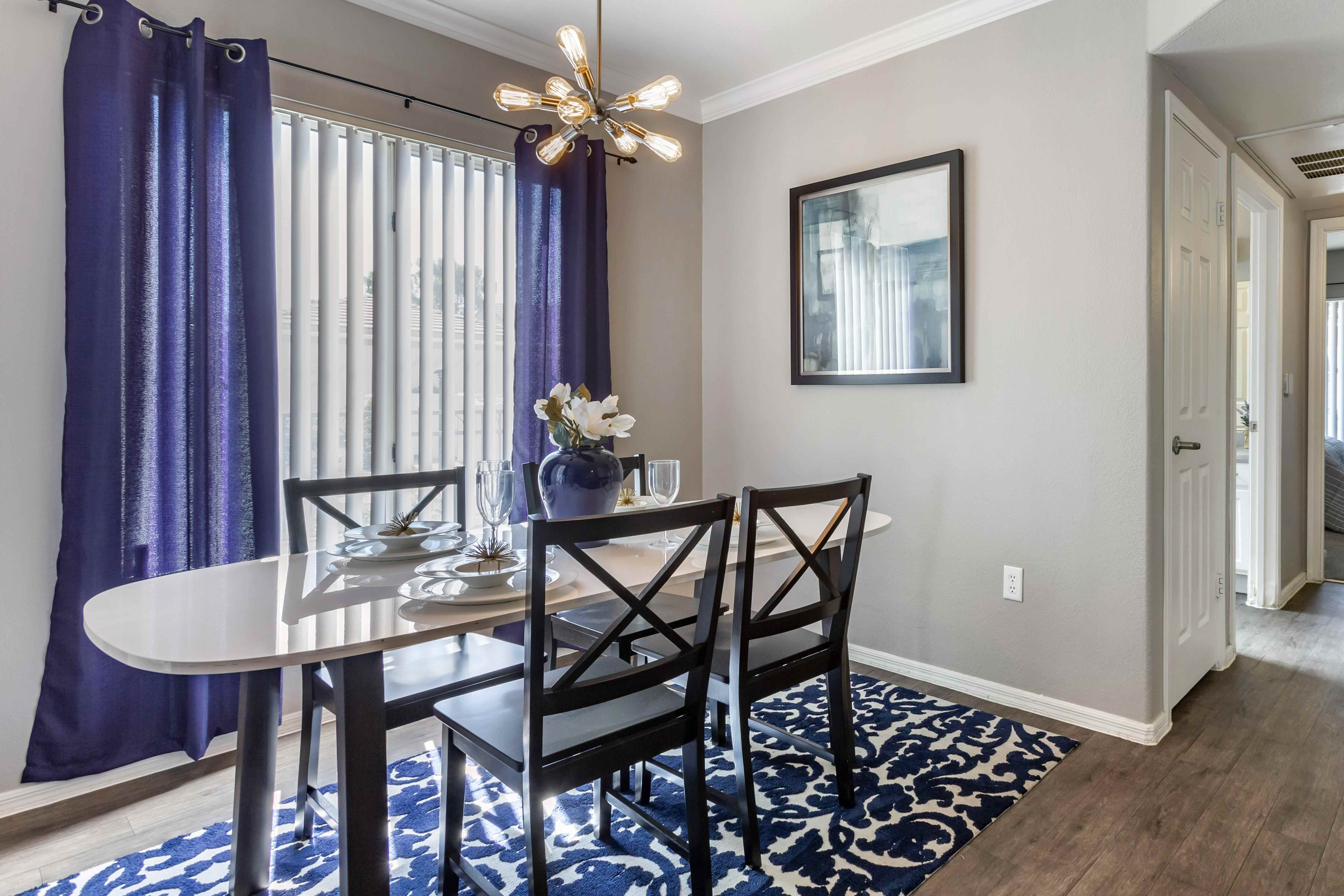 Carlyle Townhomes OLD Image 50