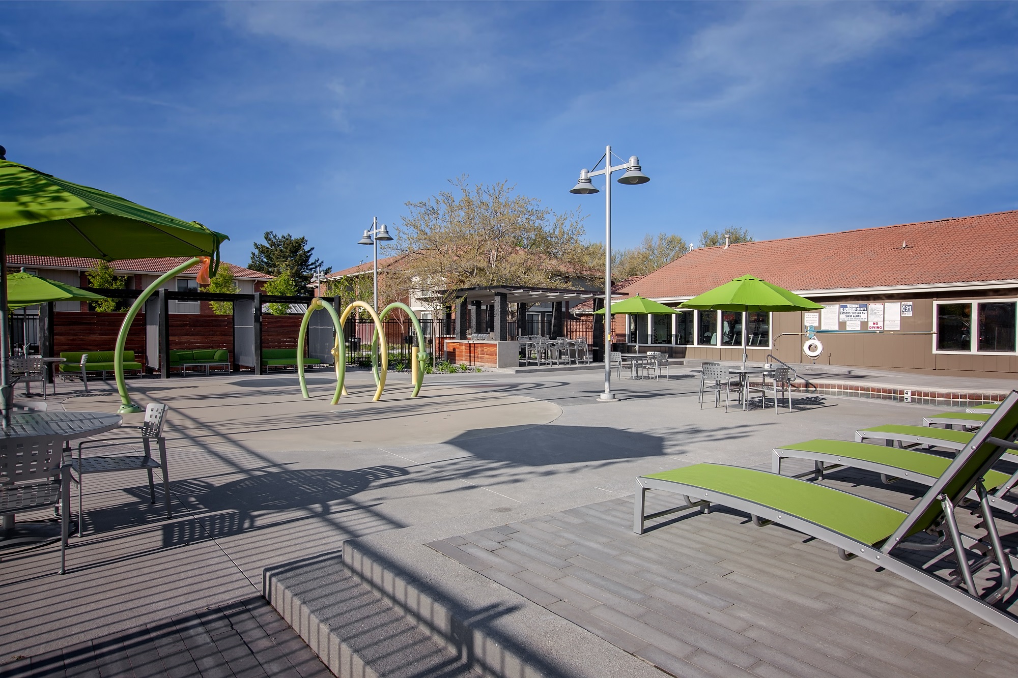 West Valley City, UT Enclave at Redwood apartments courtyard seating are