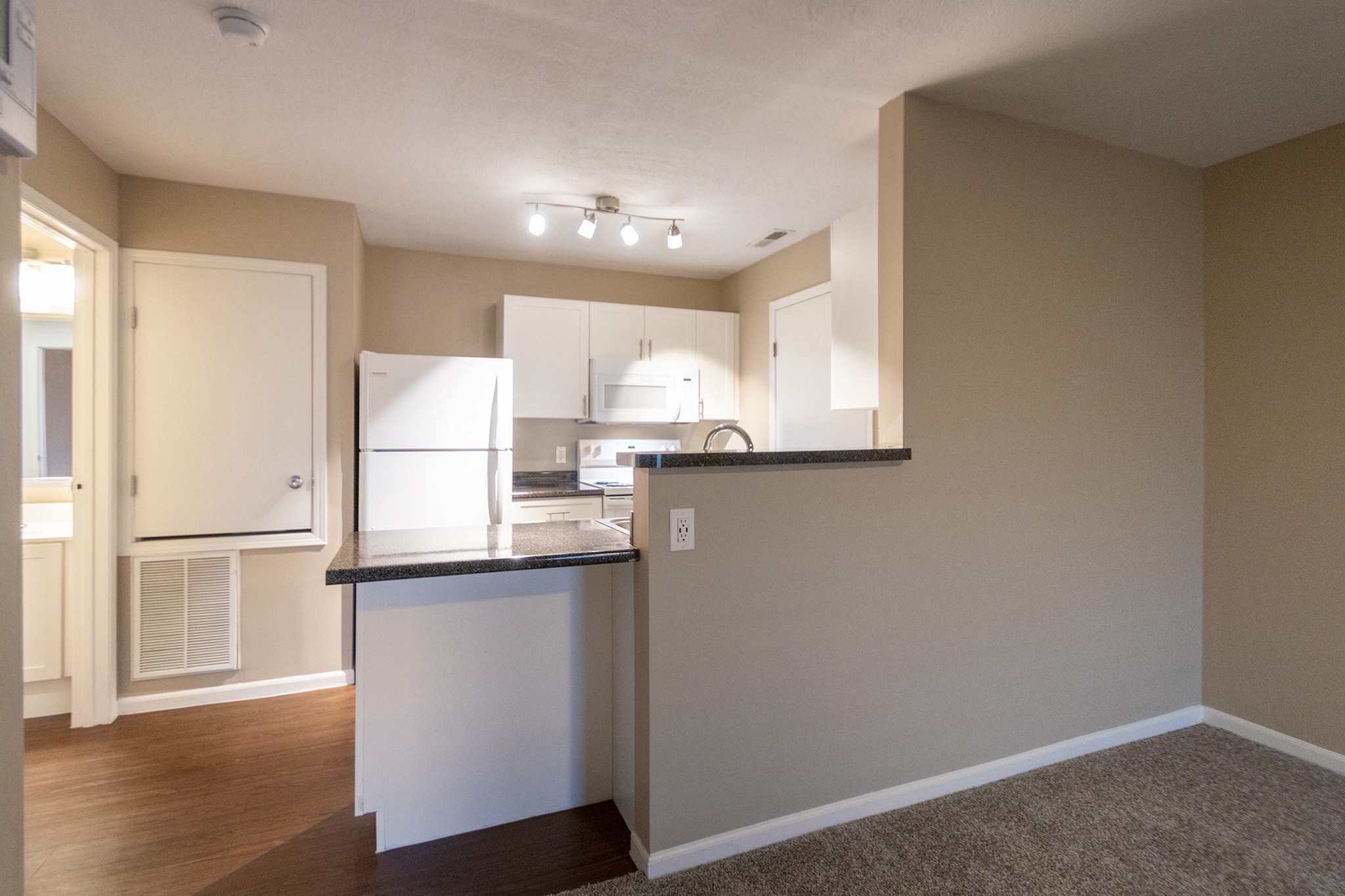 Washington Place Image 6