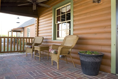 The Lodge at Lakeshore Image 11