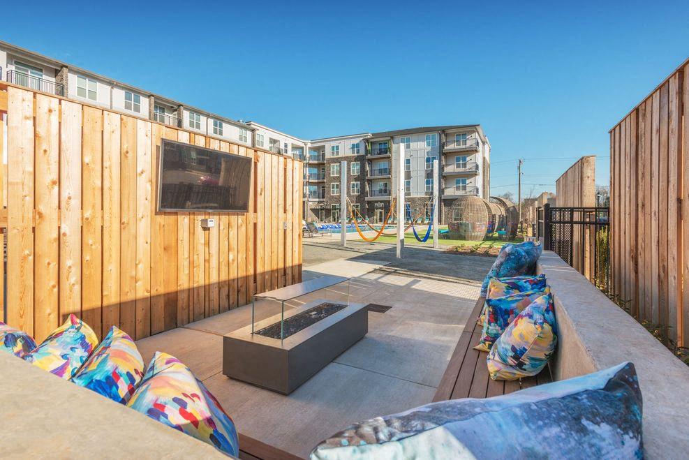 Blu at Northline Image 14