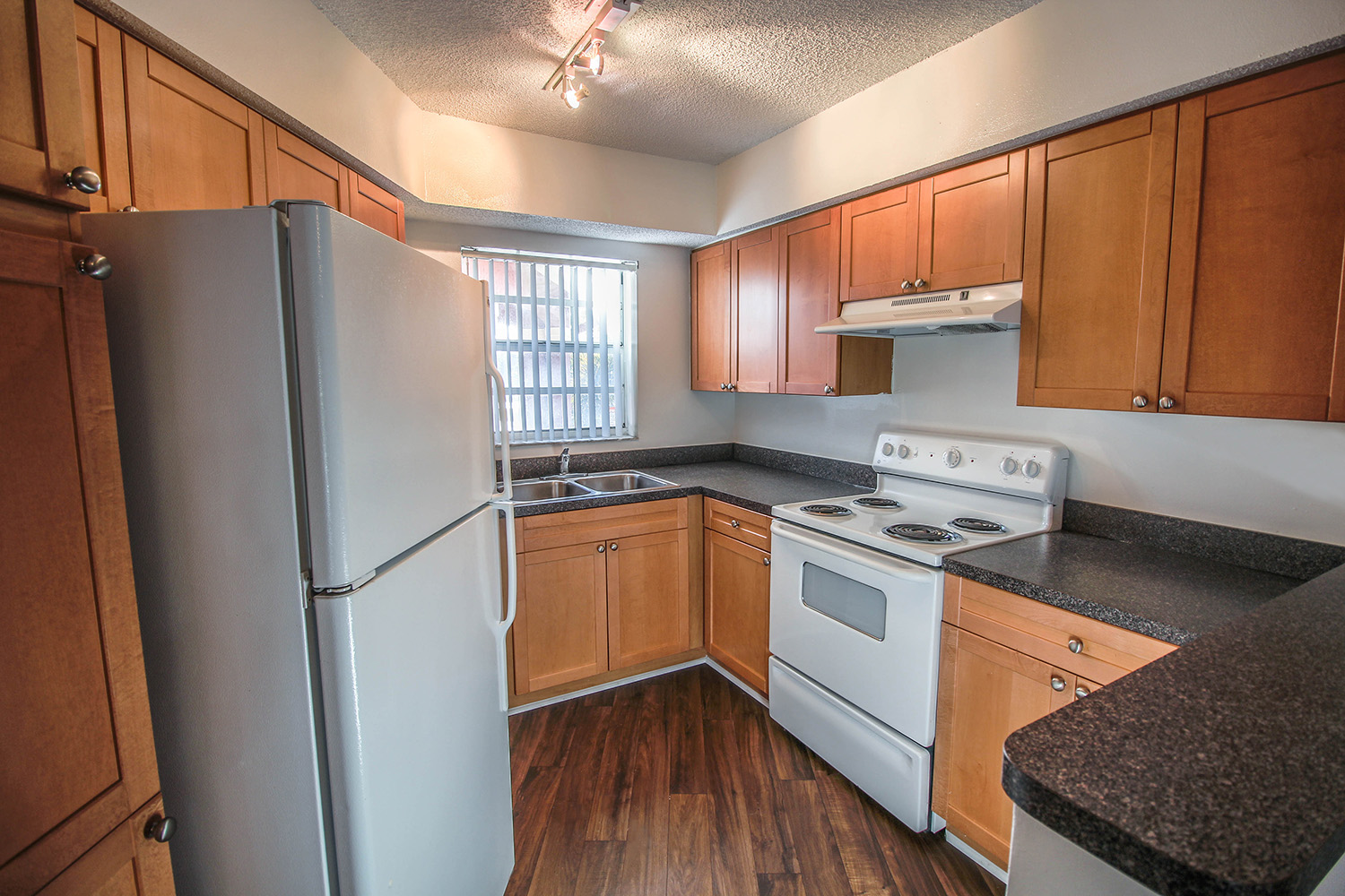 The Landings at Pembroke Lakes Apartments Image 13