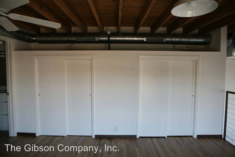 4130 Commerce Street Image 8