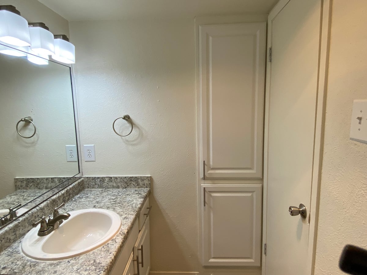 Woodbridge - Dallas Image 9