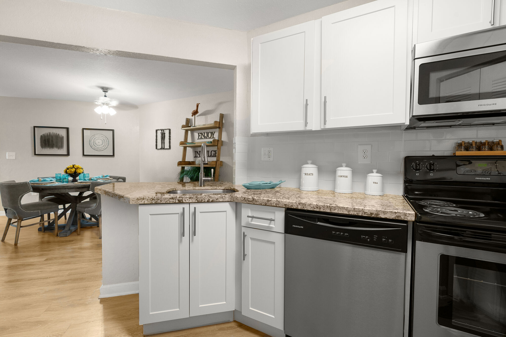 Emerald Palms Apartment Image 7