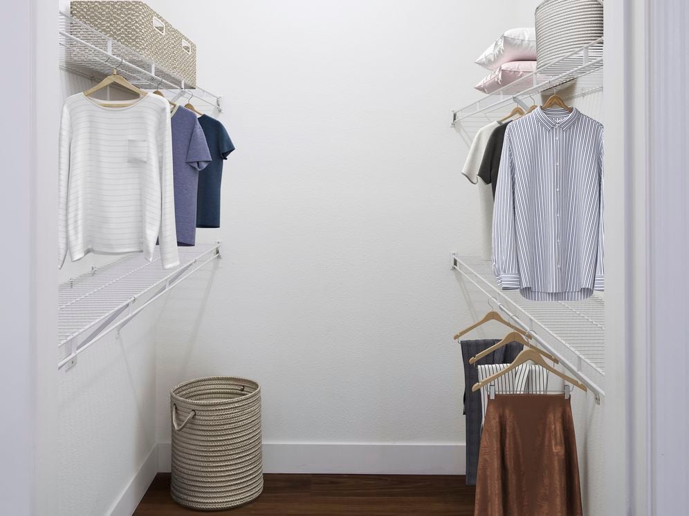 Walk-in closet