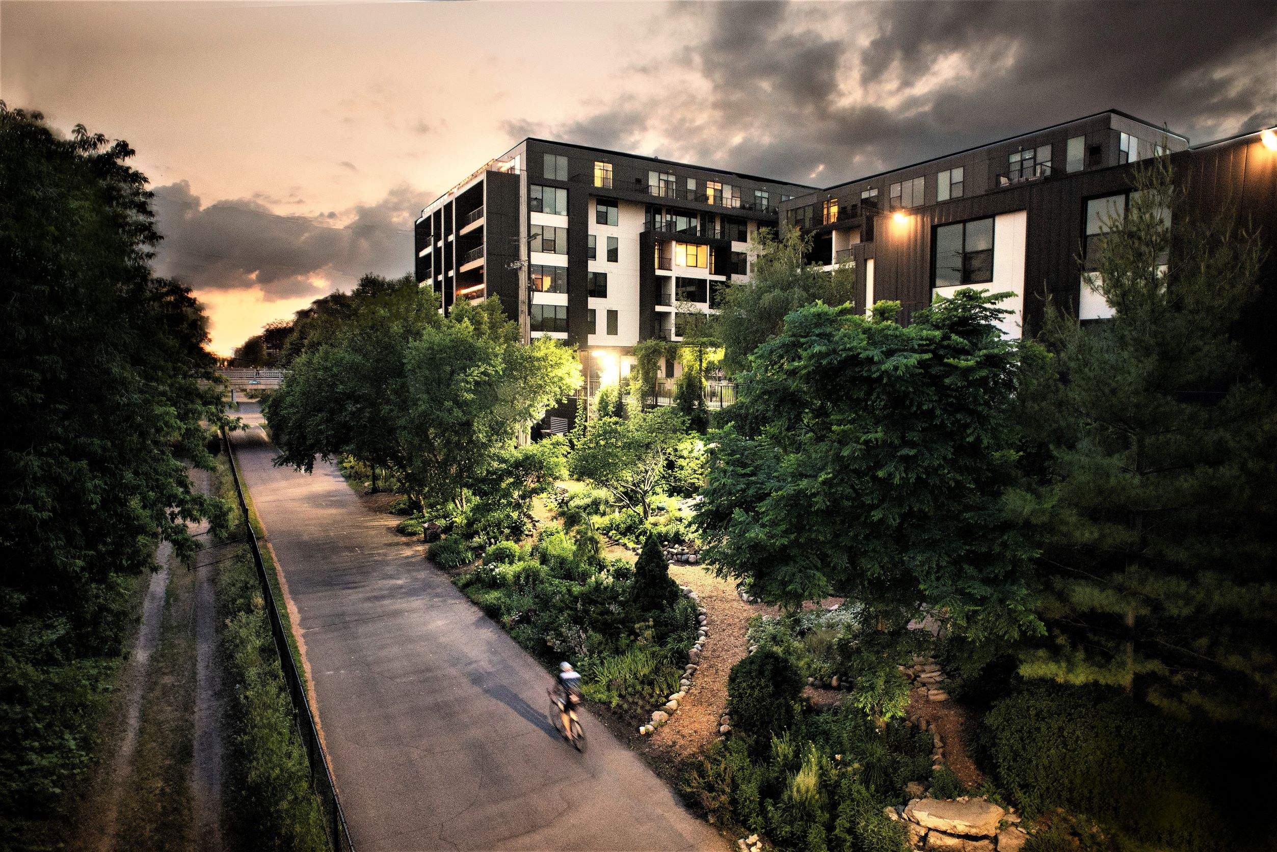 The Murals of LynLake Image 2