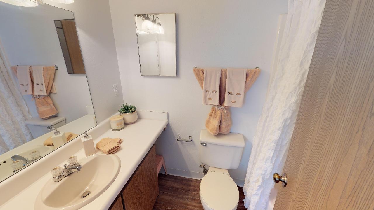 Central Park Place Image 12