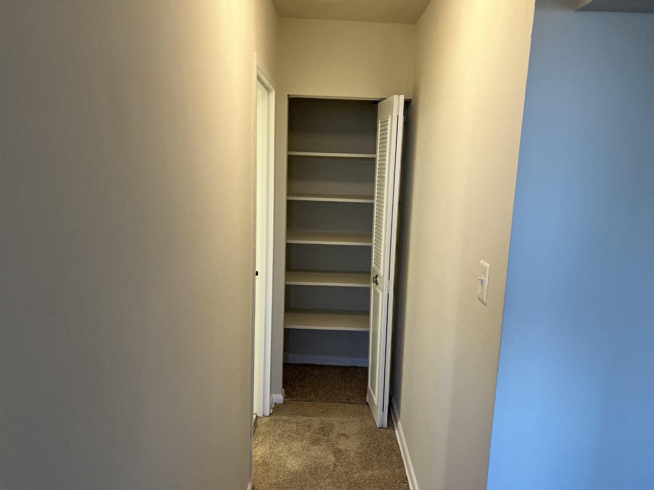 Silver Spring Towers Image 85