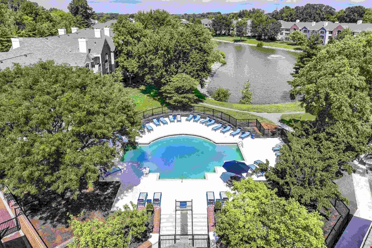 Saw Mill Village Apartments Image 34