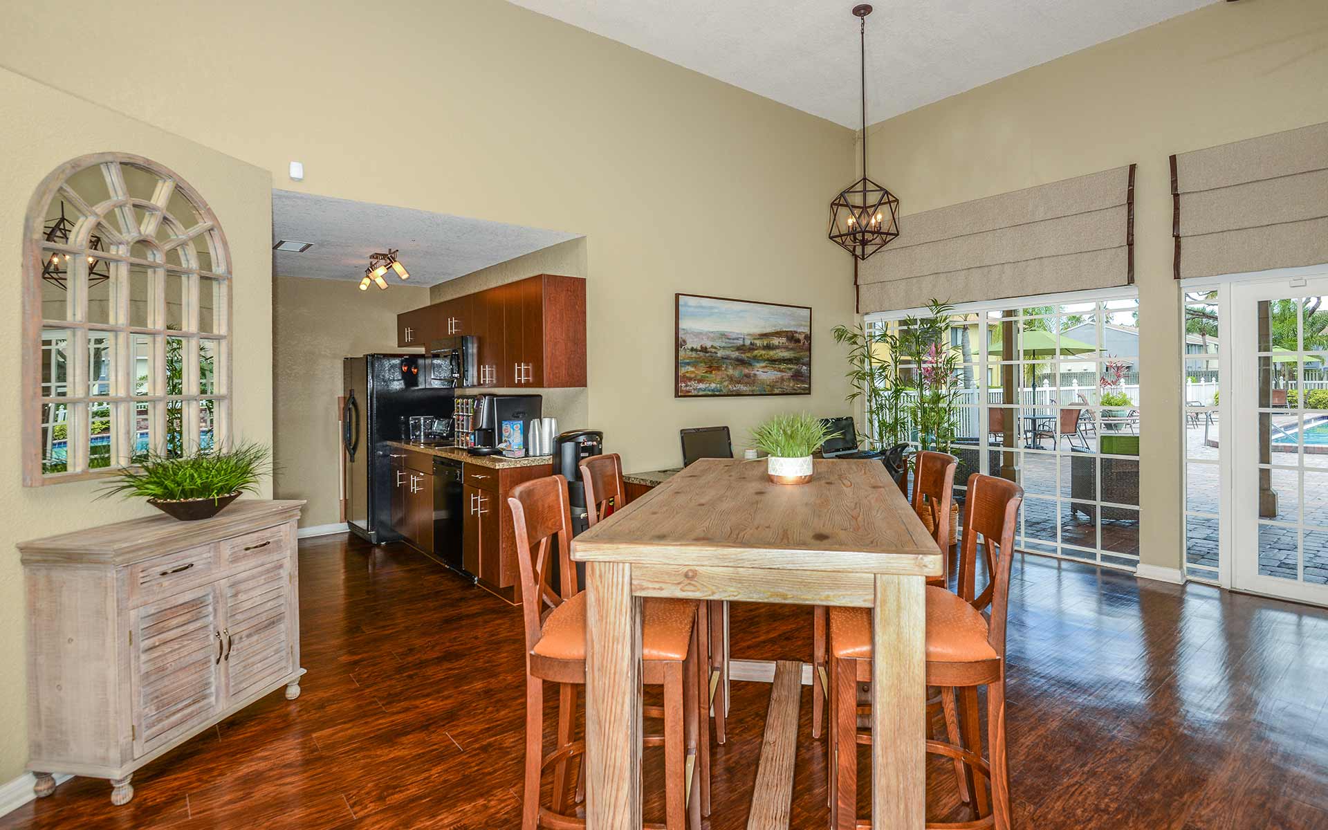 Bay Club Apartment Homes Image 14