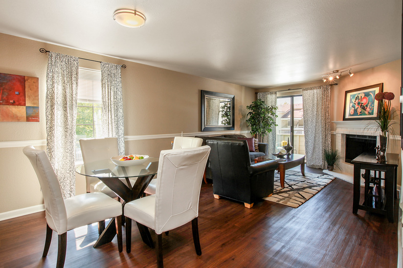 2000 Lake Washington Image 6