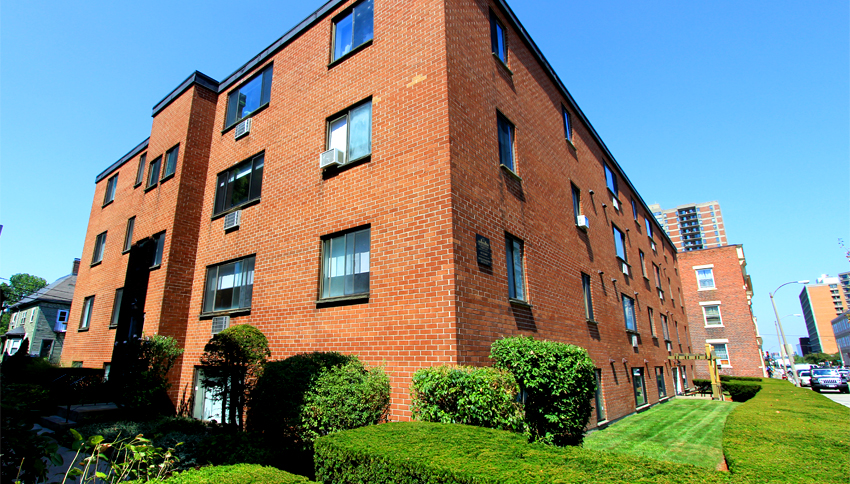 222 Babcock St Image 1