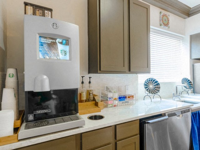 McKinney Square Apartments Image 6