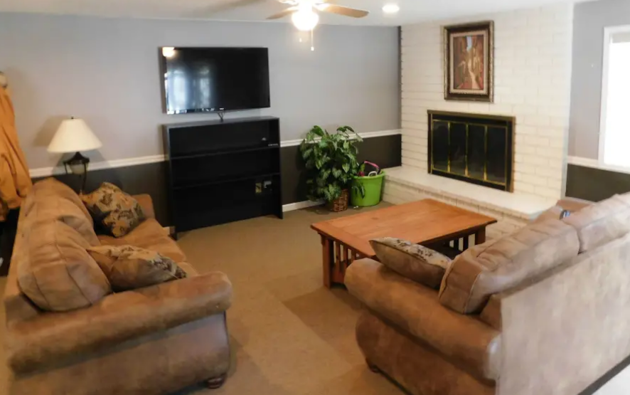 Fountain Court Apartments Image 6