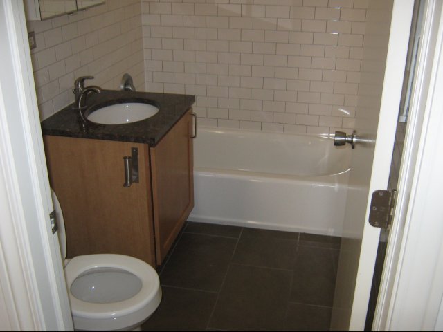 5400-5406 S Maryland Avenue Image 6