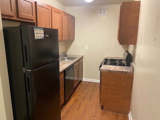 Silver Spring Towers Image 64