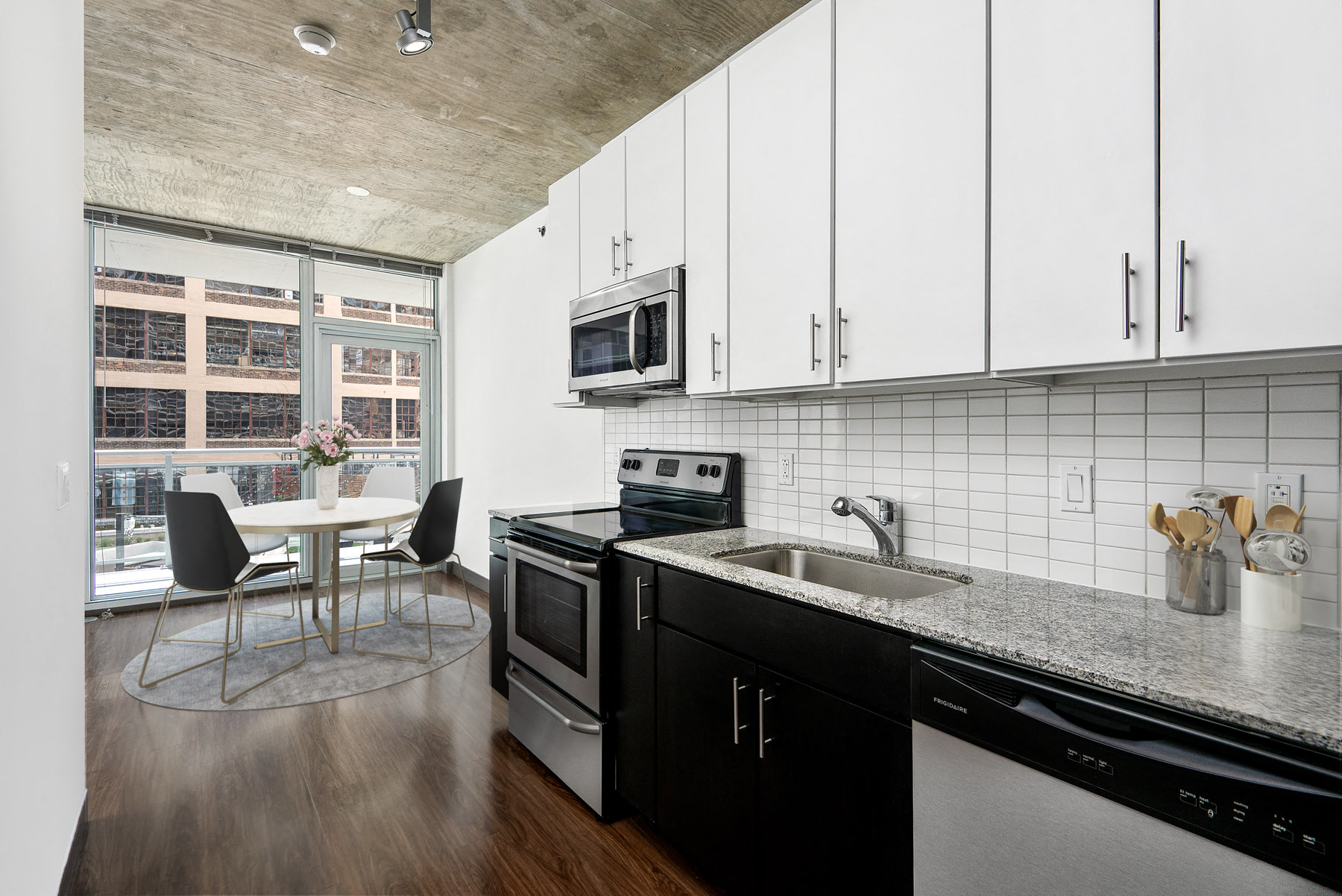 JeffJack Apartments Image 19