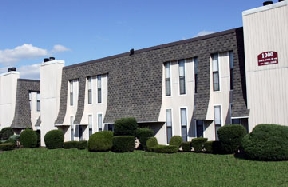 Inverness Apartments Image 3
