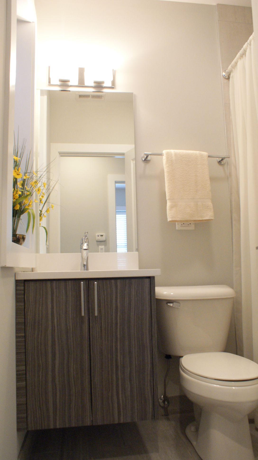 3915-21 N. Janssen Image 11