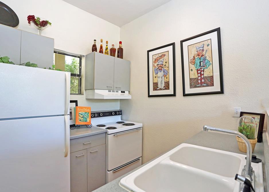 Mylo Apartments Image 1